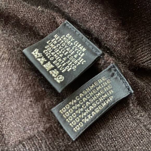 SOLD. Ralph Lauren Cashmere Sweater - Picture 6 of 8